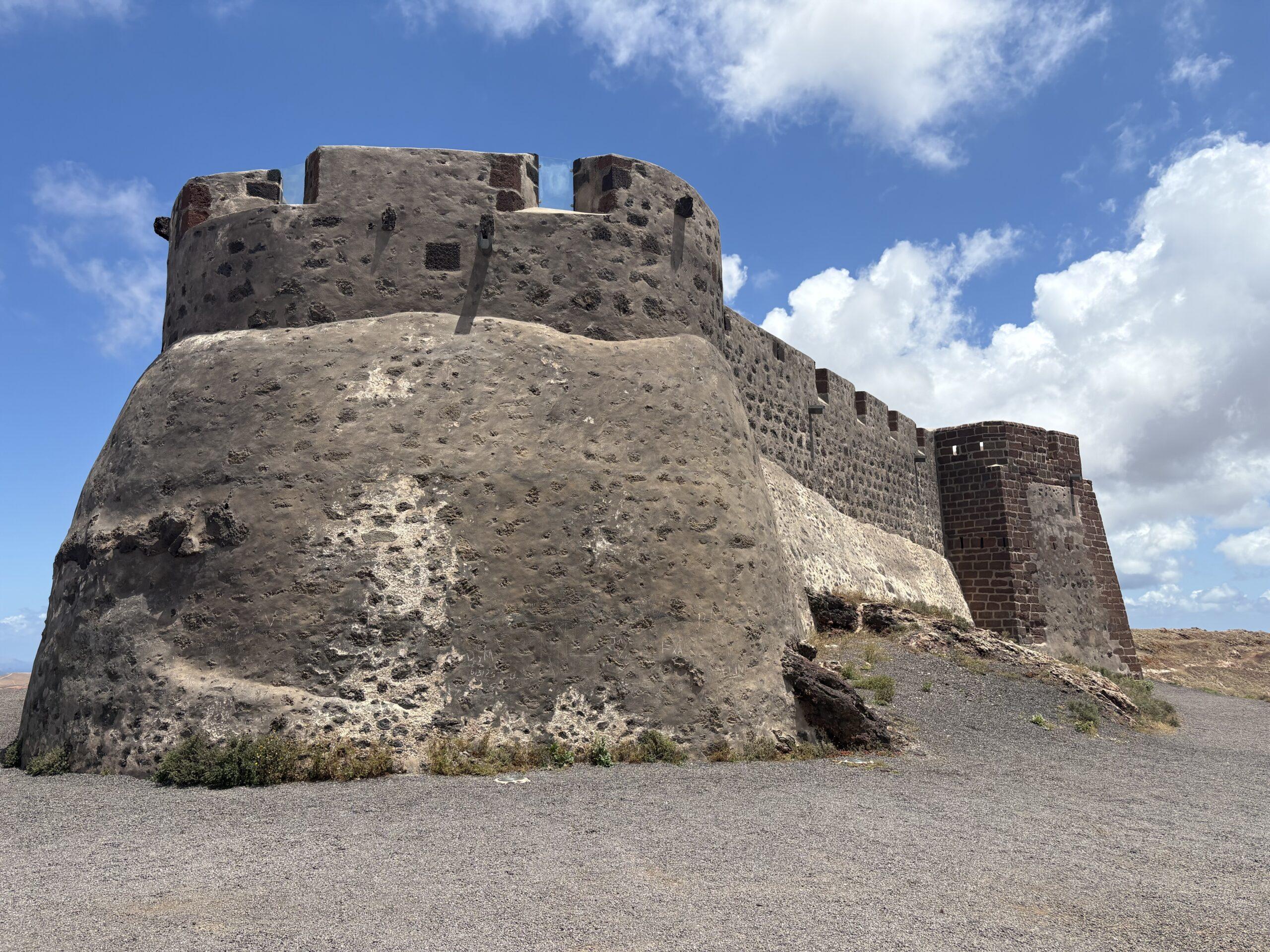 Santa Bárbara Castle: One of Lanzarote’s Most Overlooked Views.