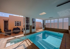 5 Bedrooms Bedrooms, 0 ,4 BathroomsBathrooms,Villa,For Sale,0,1004